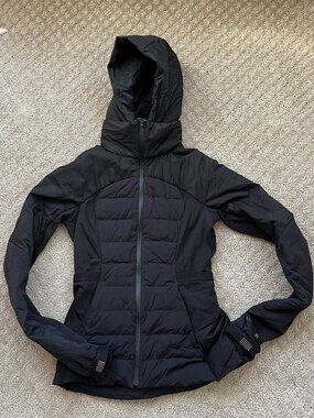 Lululemon Jacket Black Goose Down Lightweight Water Resistant Hood Zipper Size 4